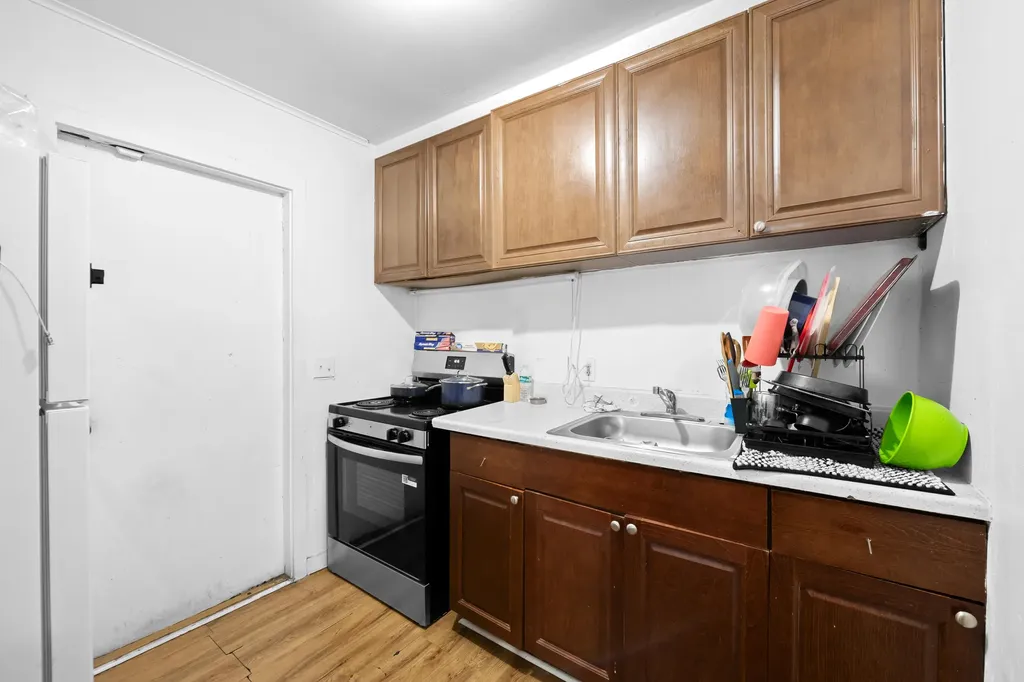 947 43rd Street West Palm Beach FL 33407