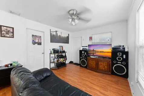 947 43rd Street West Palm Beach FL 33407