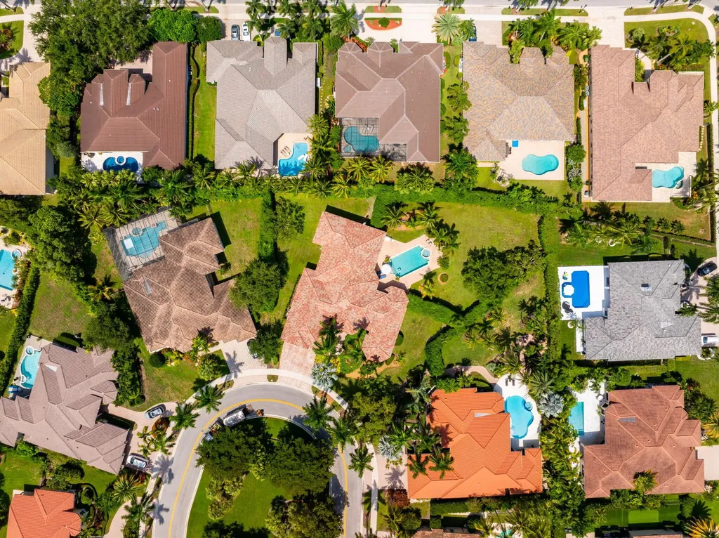 2480 Poinciana Lane Weston FL 33327