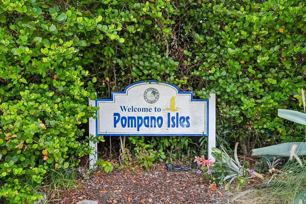 2304 SE 13th Court Pompano Beach FL 33062