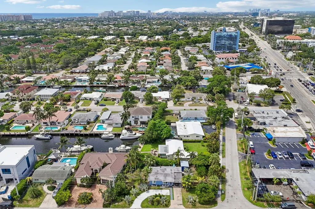 2304 SE 13th Court Pompano Beach FL 33062