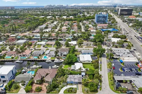 2304 SE 13th Court Pompano Beach FL 33062