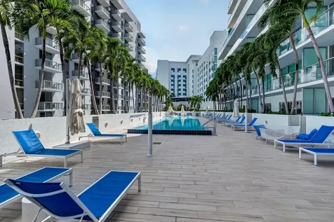 1600 SW 1st Avenue Miami FL 33129
