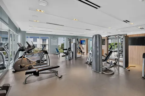 1600 SW 1st Avenue Miami FL 33129