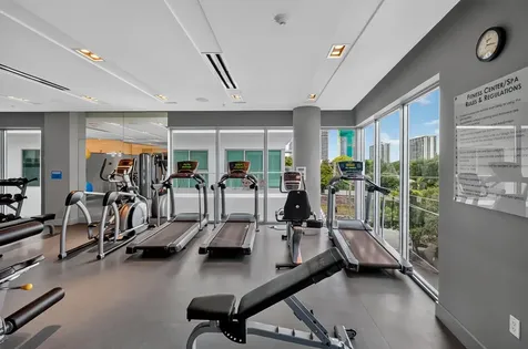 1600 SW 1st Avenue Miami FL 33129