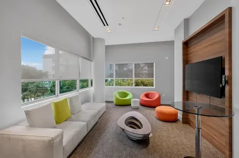 1600 SW 1st Avenue Miami FL 33129
