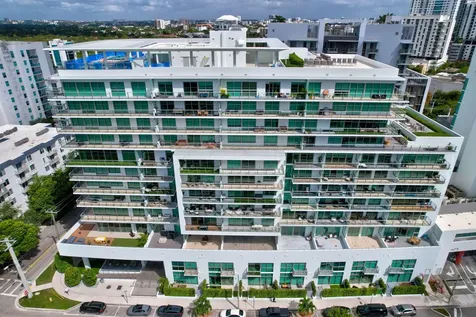 1600 SW 1st Avenue Miami FL 33129