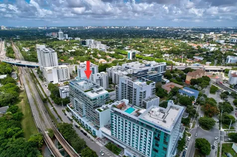 1600 SW 1st Avenue Miami FL 33129