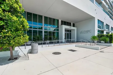 1600 SW 1st Avenue Miami FL 33129