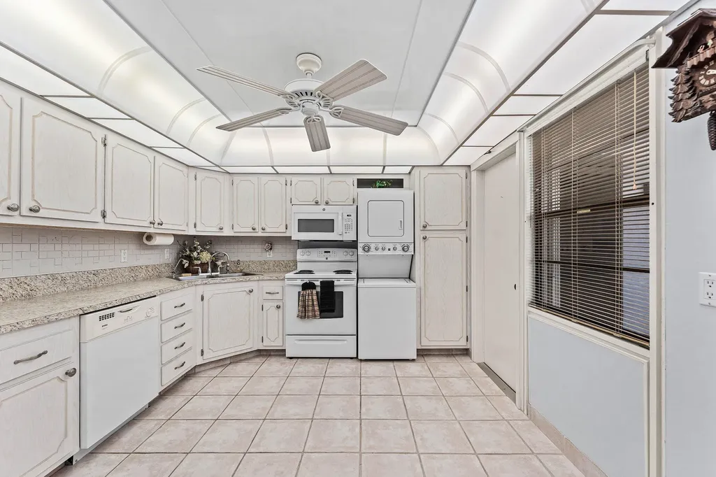 501 SW 11th Place Boca Raton FL 33432