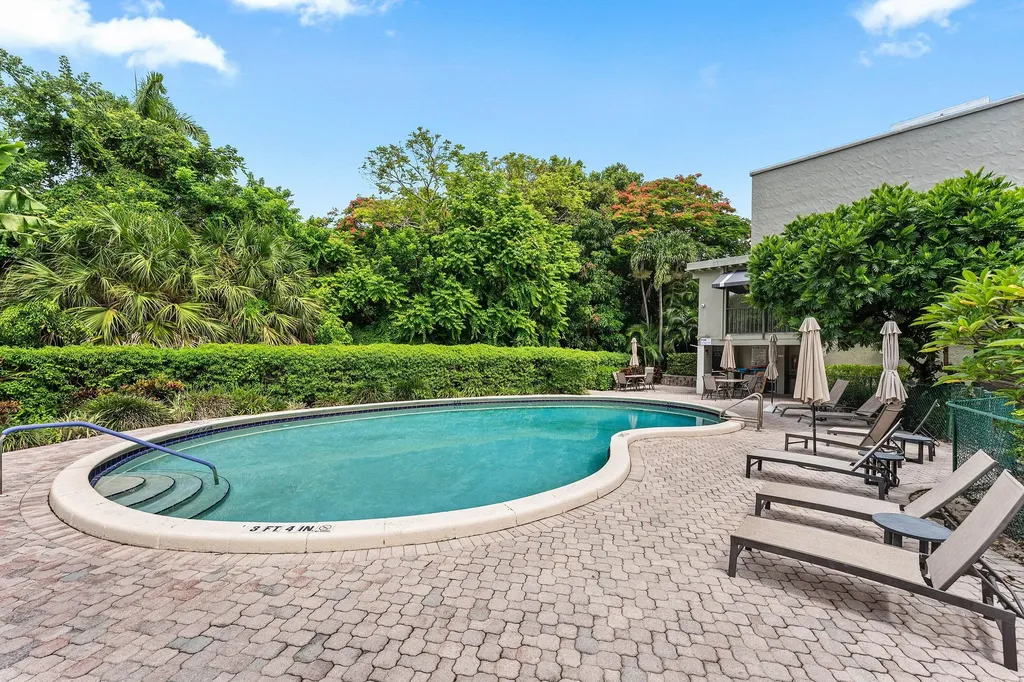 501 SW 11th Place Boca Raton FL 33432