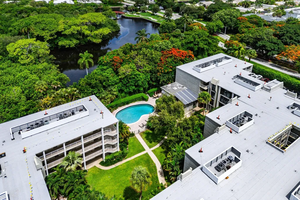 501 SW 11th Place Boca Raton FL 33432