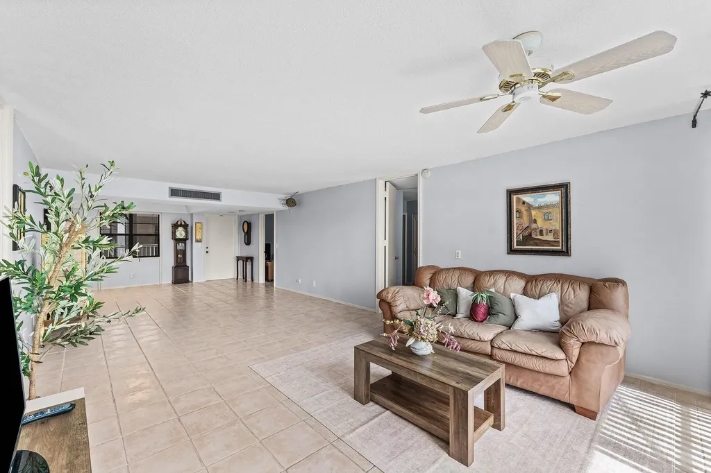 501 SW 11th Place Boca Raton FL 33432