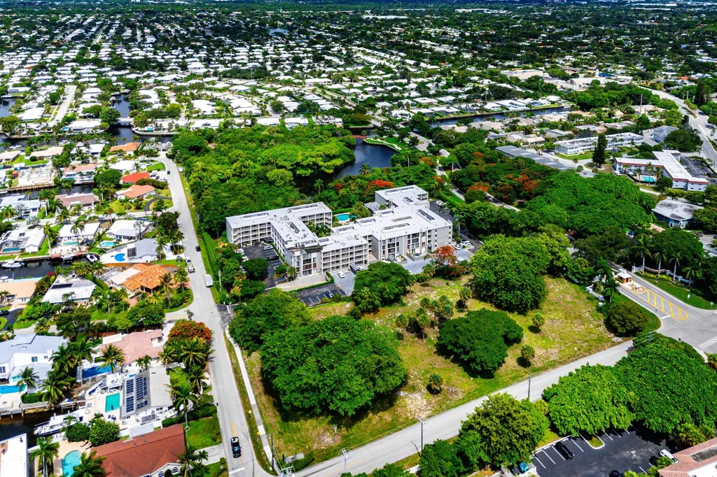 501 SW 11th Place Boca Raton FL 33432