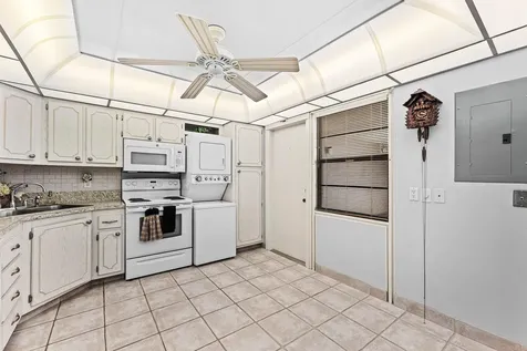 501 SW 11th Place Boca Raton FL 33432