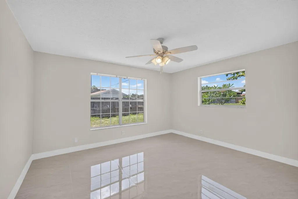 3943 Roan Court W Palm Beach Gardens FL 33403