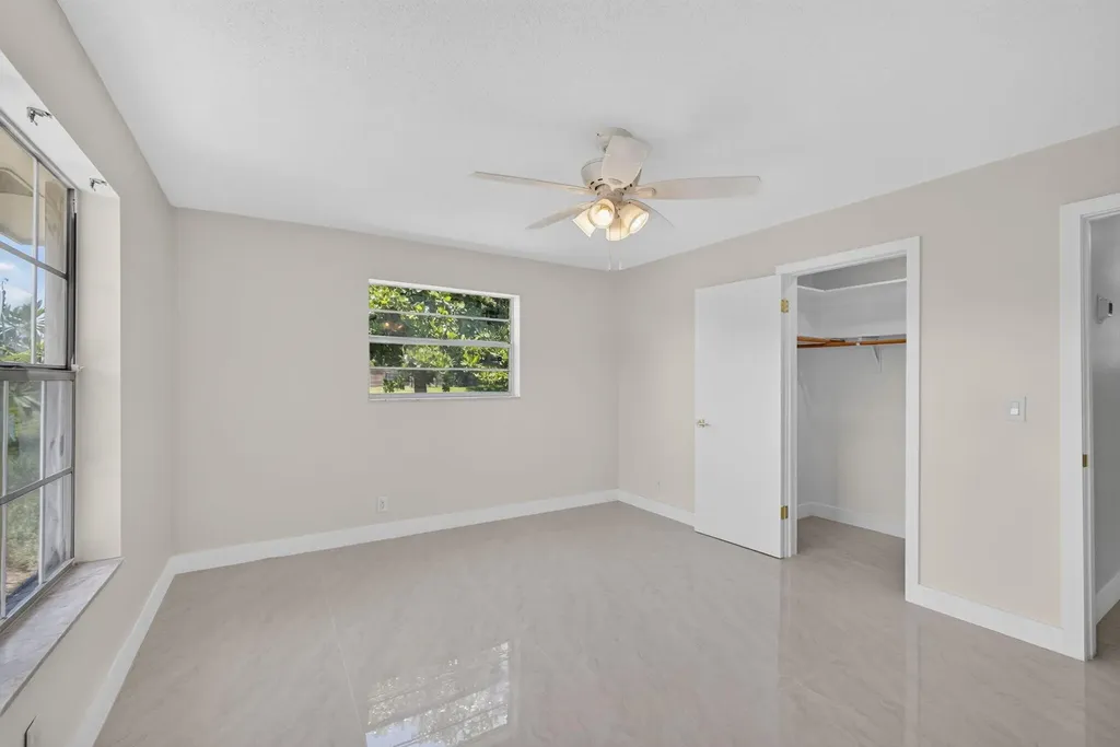 3943 Roan Court W Palm Beach Gardens FL 33403