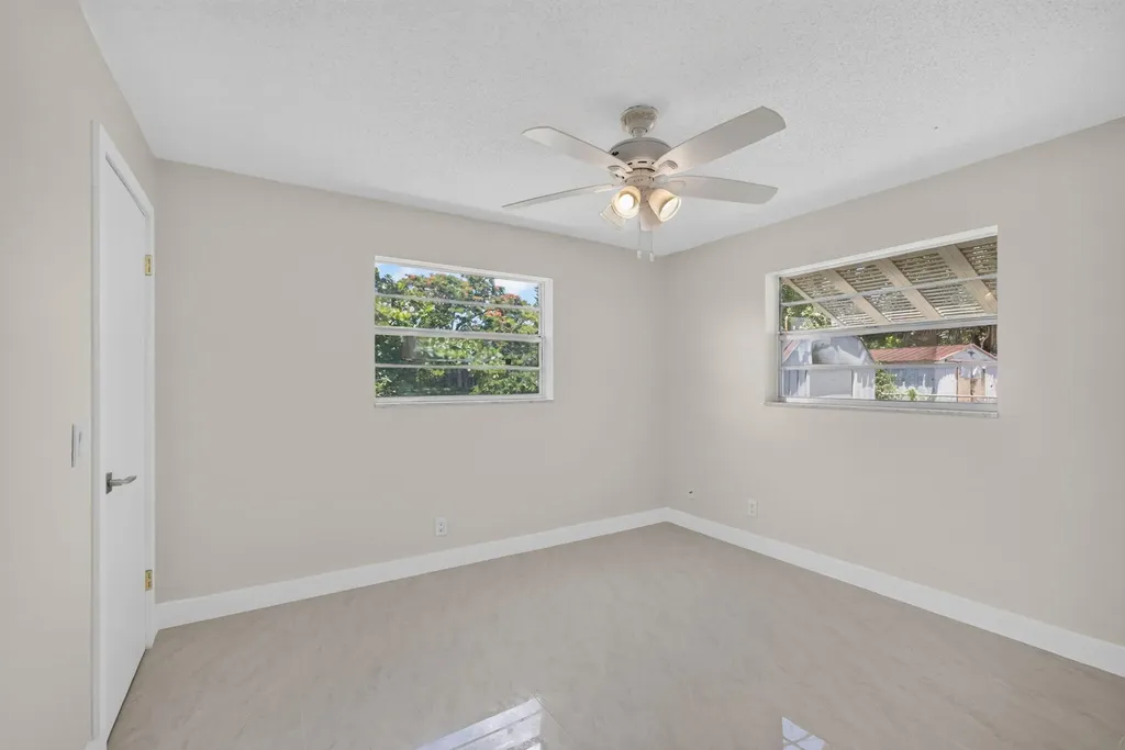 3943 Roan Court W Palm Beach Gardens FL 33403