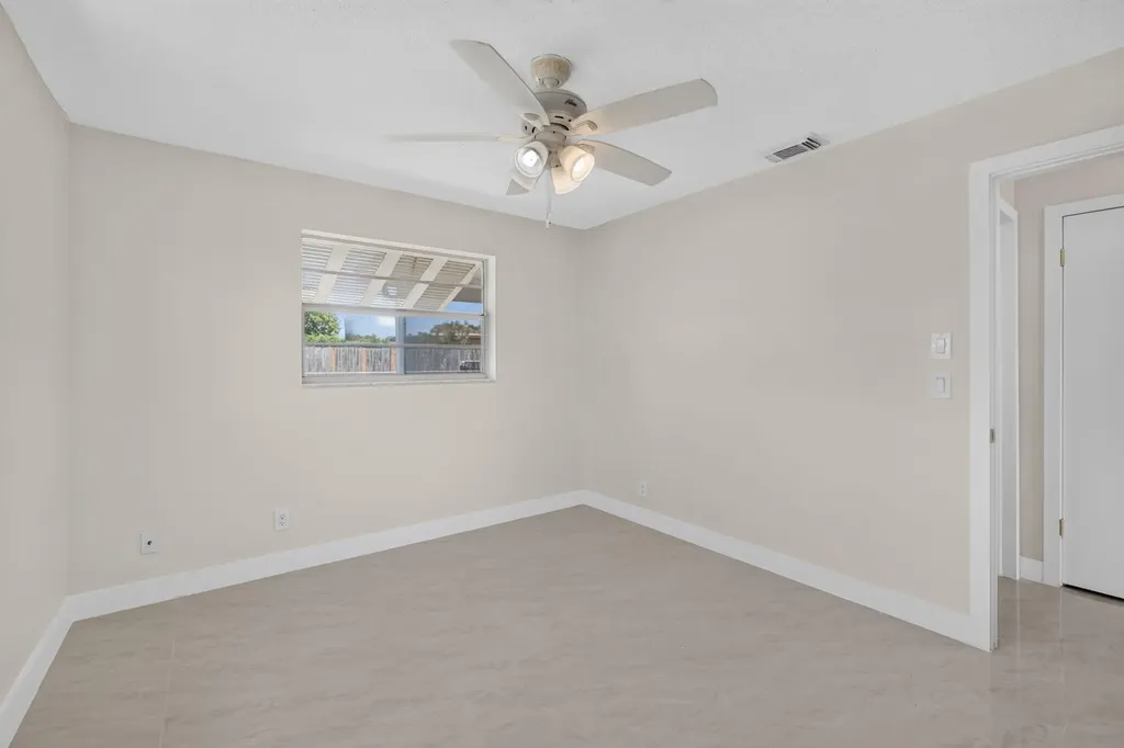 3943 Roan Court W Palm Beach Gardens FL 33403