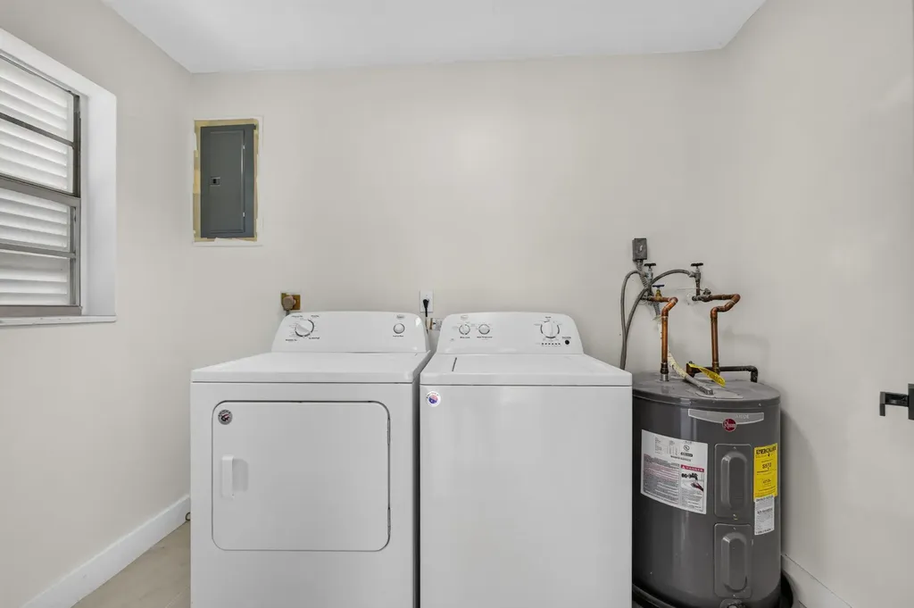 3943 Roan Court W Palm Beach Gardens FL 33403