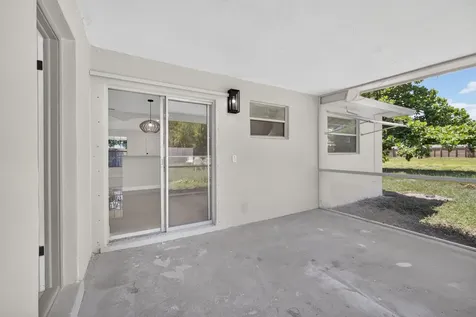 3943 Roan Court W Palm Beach Gardens FL 33403