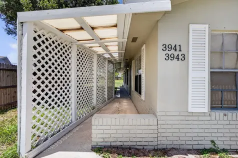 3943 Roan Court W Palm Beach Gardens FL 33403
