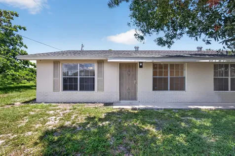 3943 Roan Court W Palm Beach Gardens FL 33403