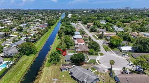 3943 Roan Court W Palm Beach Gardens FL 33403