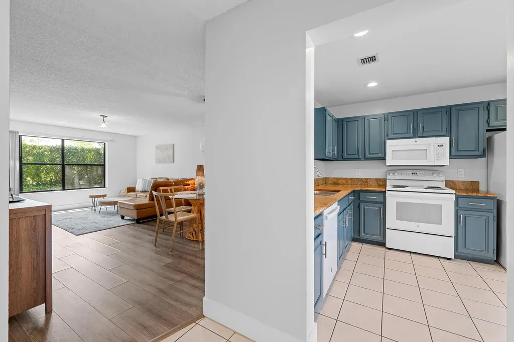 12999 Odessa Trail Wellington FL 33414