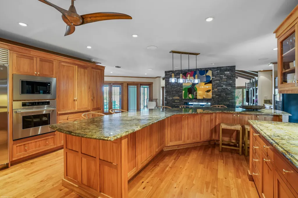 90 Lighthouse Drive Jupiter Inlet Colony FL 33469