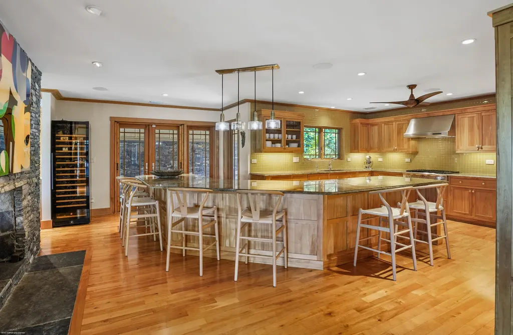 90 Lighthouse Drive Jupiter Inlet Colony FL 33469