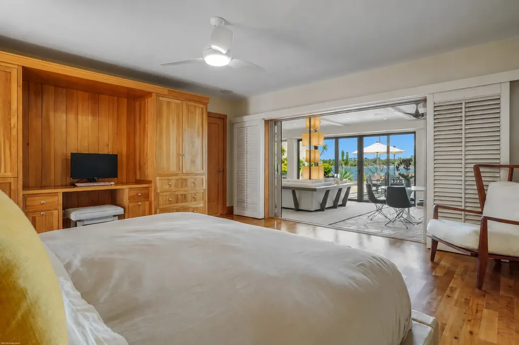 90 Lighthouse Drive Jupiter Inlet Colony FL 33469