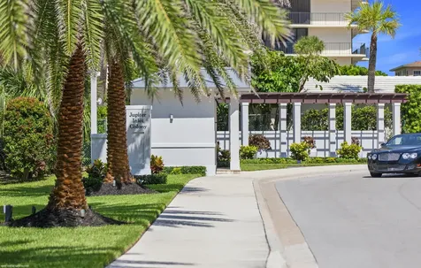 90 Lighthouse Drive Jupiter Inlet Colony FL 33469