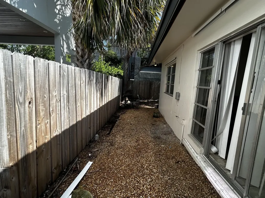 1213 SE 1st Street Fort Lauderdale FL 33301
