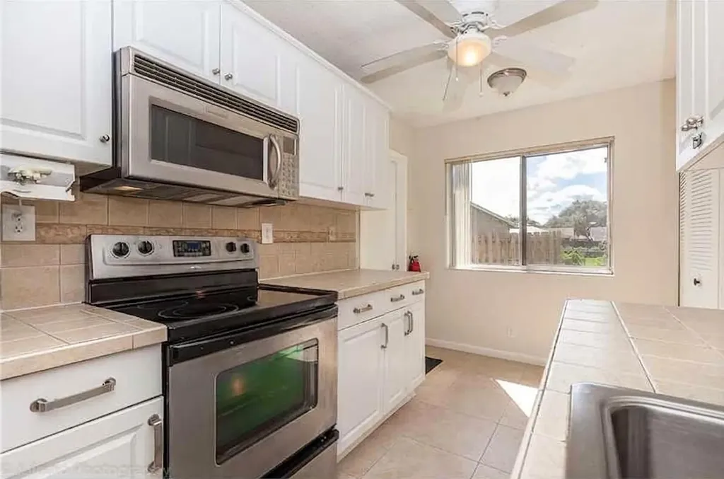 2681 NW 108th Avenue Sunrise FL 33322