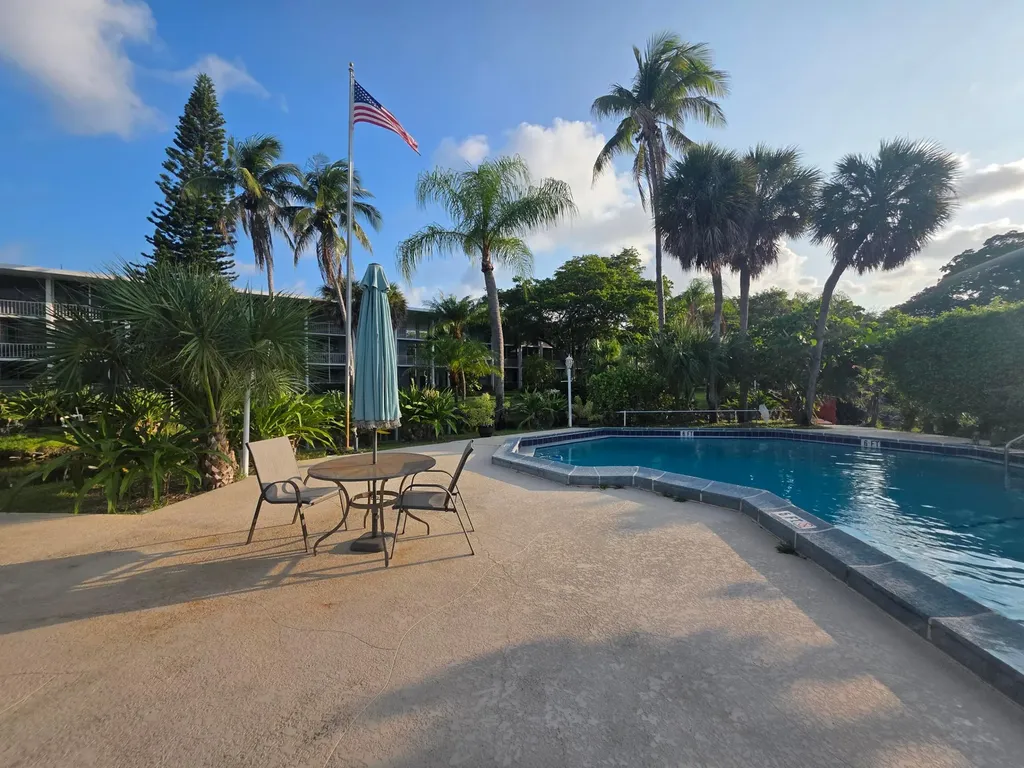 777 SE 2nd Avenue Deerfield Beach FL 33441