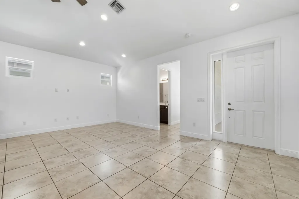 4984 SE Railway Avenue Stuart FL 34997