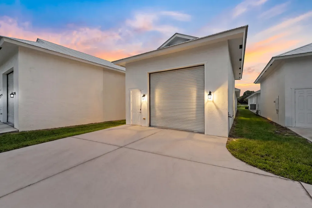 4984 SE Railway Avenue Stuart FL 34997