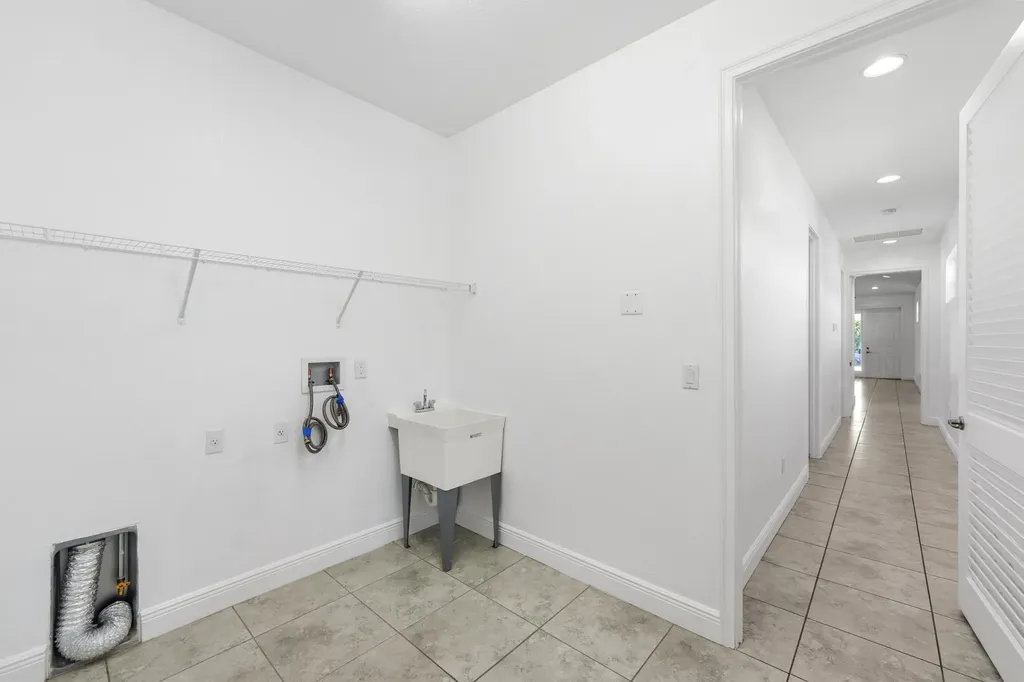 4984 SE Railway Avenue Stuart FL 34997