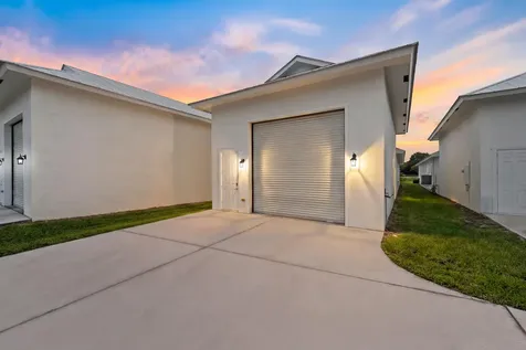 4984 SE Railway Avenue Stuart FL 34997