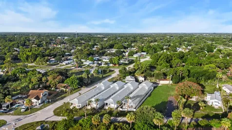 4984 SE Railway Avenue Stuart FL 34997