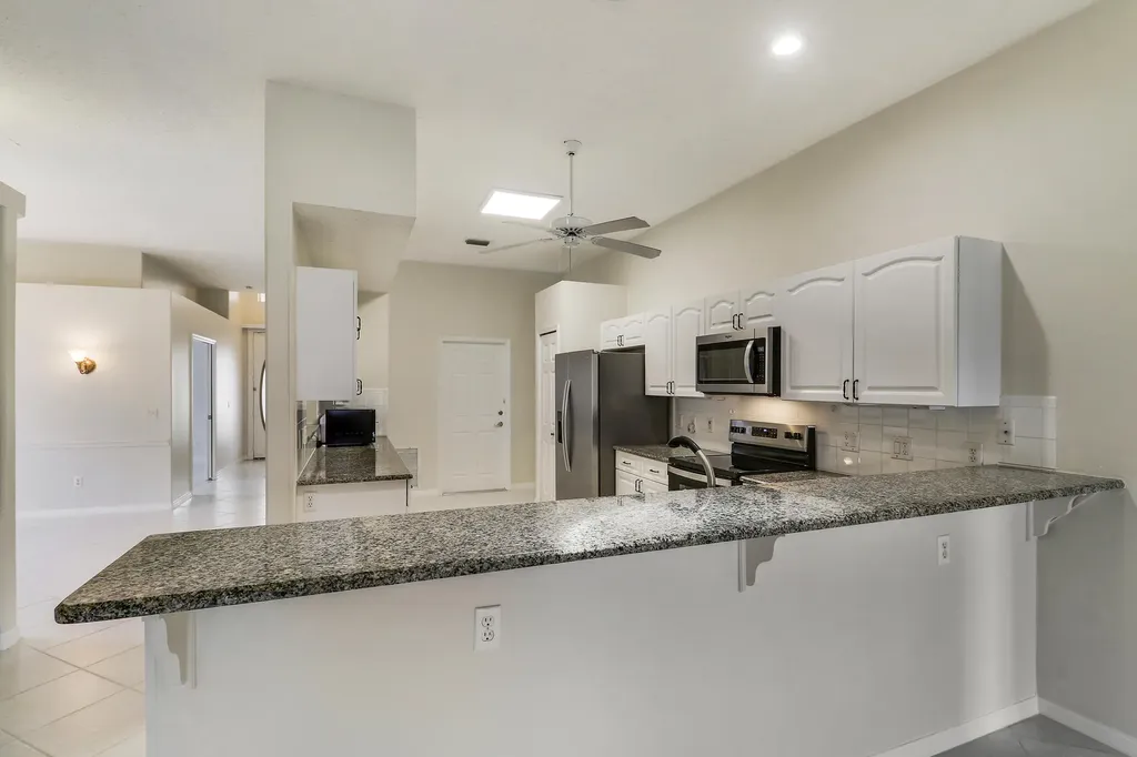 639 NW Venetto Court Port St Lucie FL 34986