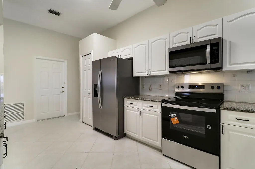 639 NW Venetto Court Port St Lucie FL 34986