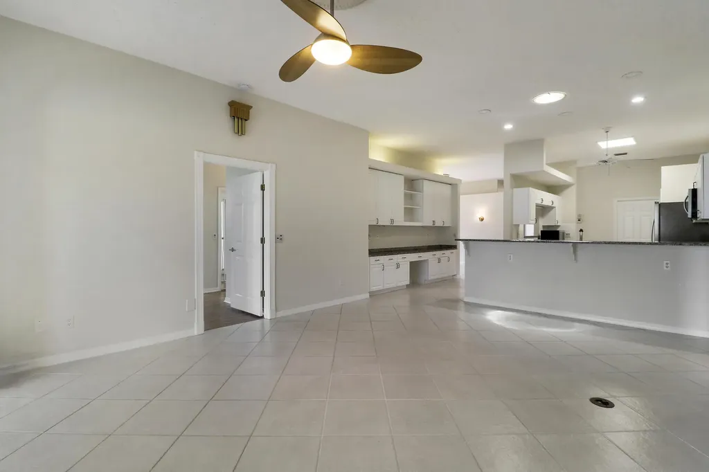 639 NW Venetto Court Port St Lucie FL 34986