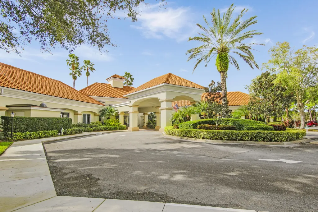 639 NW Venetto Court Port St Lucie FL 34986