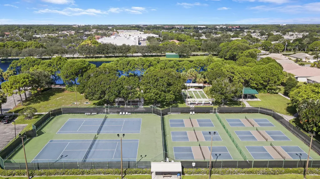 639 NW Venetto Court Port St Lucie FL 34986