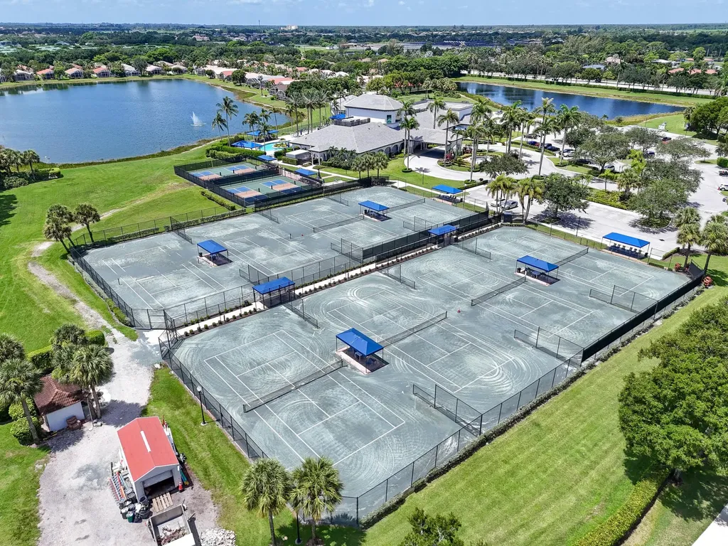 8402 Logia Circle Boynton Beach FL 33472