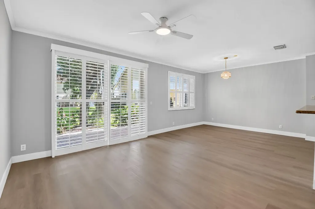 3085 N Evergreen Circle Boynton Beach FL 33426
