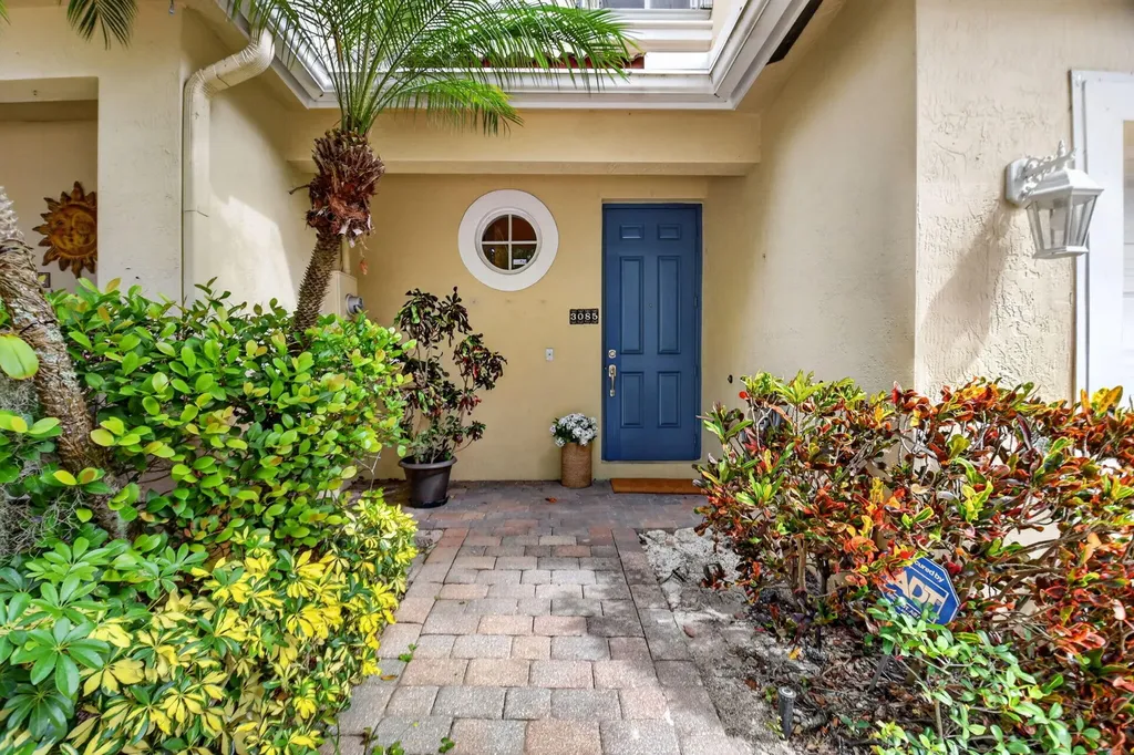 3085 N Evergreen Circle Boynton Beach FL 33426
