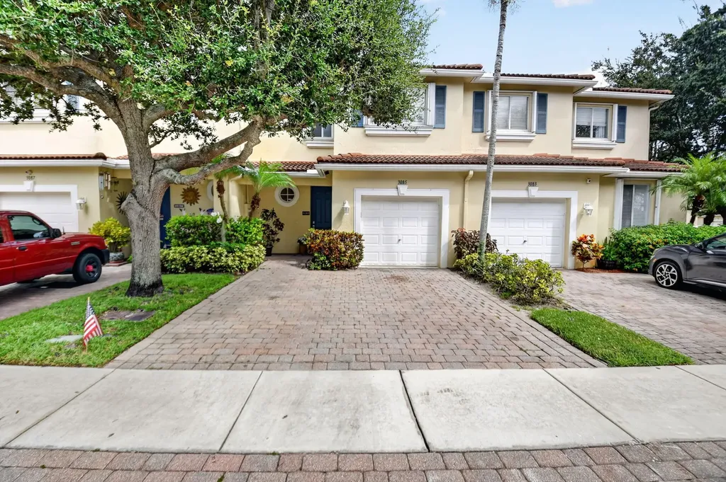 3085 N Evergreen Circle Boynton Beach FL 33426